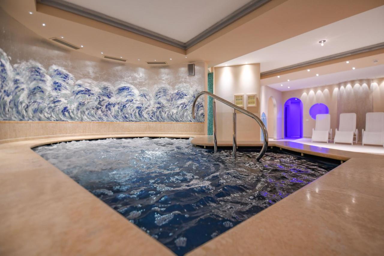 Hotel La Gardenia & Villa Oleandra Лимоне-суль-Гарда Экстерьер фото