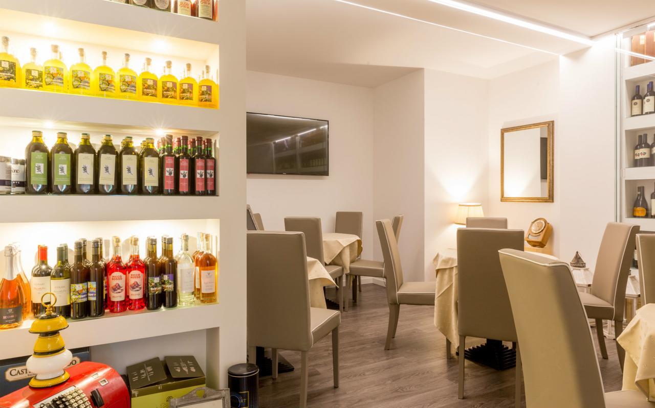Hotel La Gardenia & Villa Oleandra Лимоне-суль-Гарда Экстерьер фото