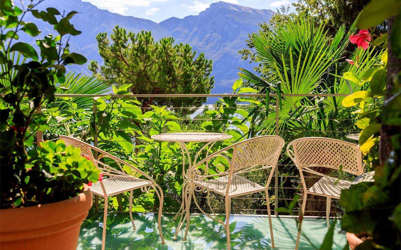 Hotel La Gardenia & Villa Oleandra Лимоне-суль-Гарда Экстерьер фото